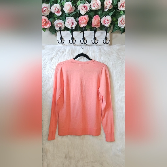 Old Navy Coral V-Neck Sweater - Picture 3 of 7